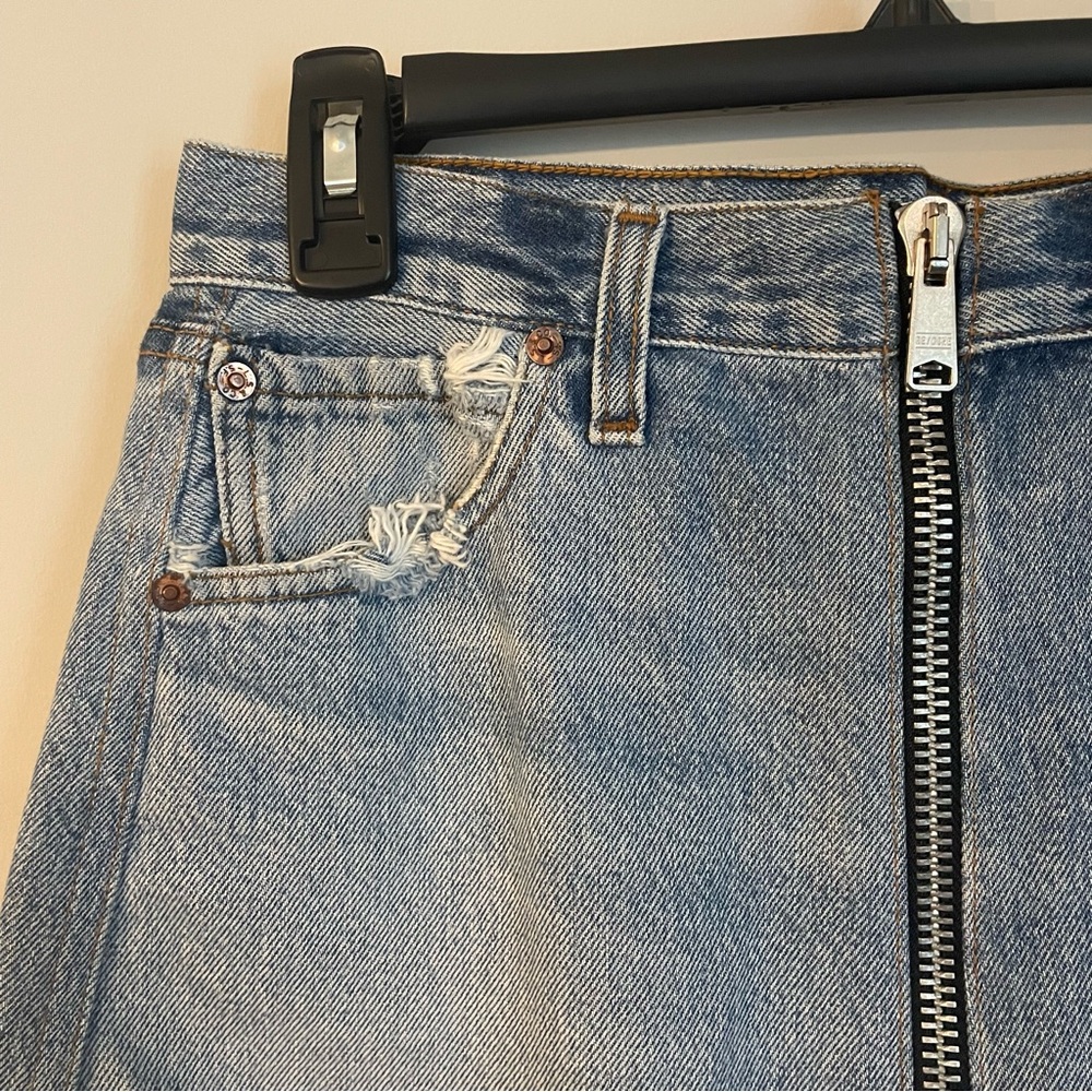 Levi's Re/Done Front Zip High Rise Denim Mini Skirt Casual - Picture 3 of 12